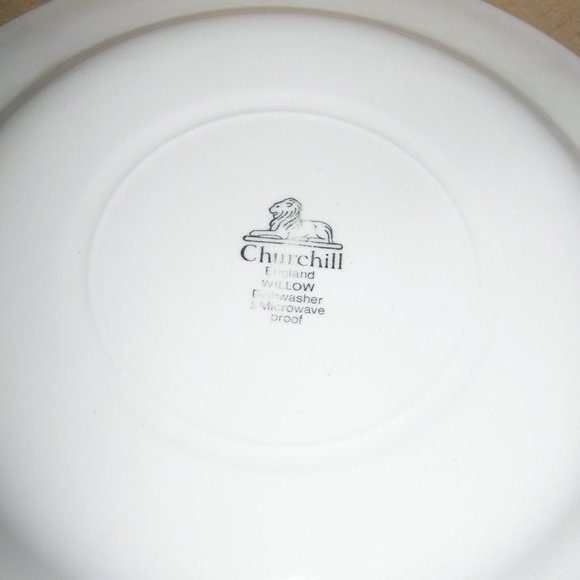 Vintage CHURCHILL BLUE WILLOW 3 pcs ~ Dinner Plate, Cup & Saucer Dinnerware NIB - Picture 4 of 6